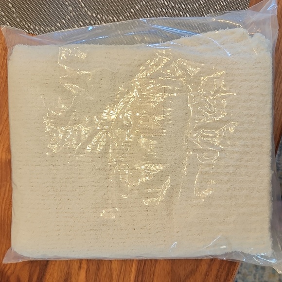 Rachel Miriam Cloud Throw, NWT - Picture 3 of 3